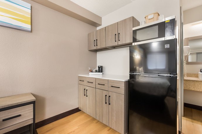 Imagen de la habitación del Hotel HomeTowne Studios By Red Roof Princeton &ndash; Ewing/ Lawrenceville. Foto 16
