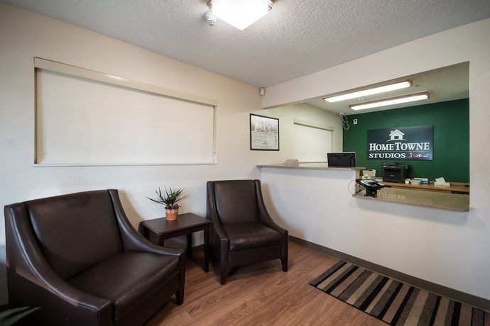 Imagen de los interiores del Hotel HomeTowne Studios By Red Roof Seattle - Kent/ Des Moines. Foto 19