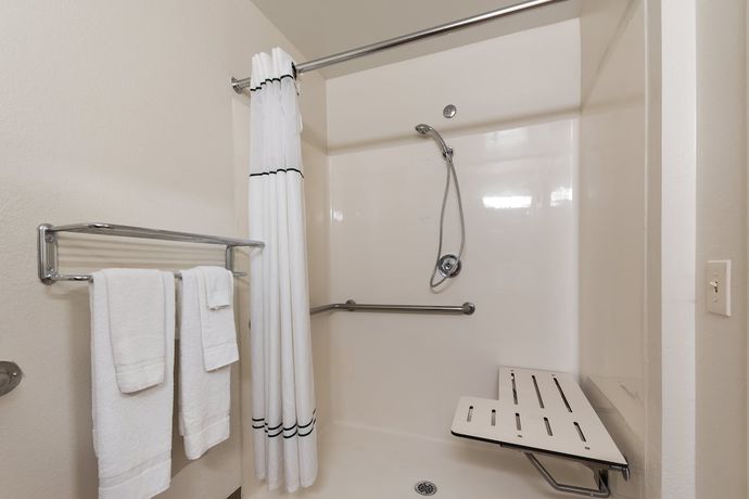 Imagen de la habitación del Hotel HomeTowne Studios By Red Roof Seattle - Kent/ Des Moines. Foto 14