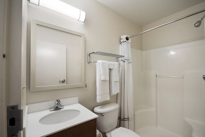 Imagen de la habitación del Hotel HomeTowne Studios By Red Roof Seattle - Kent/ Des Moines. Foto 15