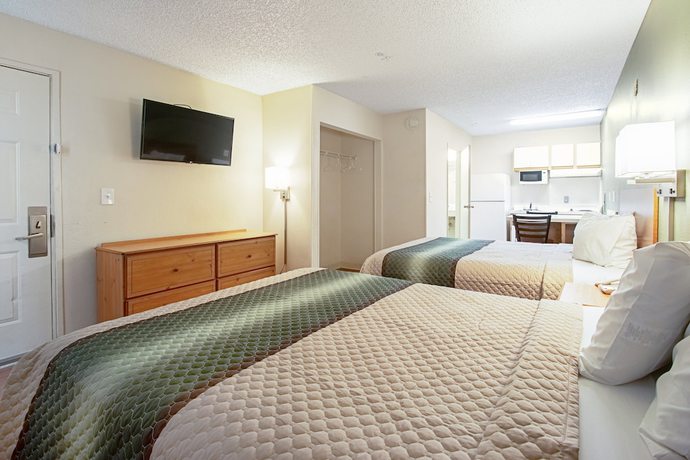 Imagen de la habitación del Hotel HomeTowne Studios Phoenix - Dunlap Ave. Foto 9