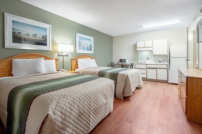 Imagen de la habitación del Hotel HomeTowne Studios Phoenix - Dunlap Ave. Foto 13