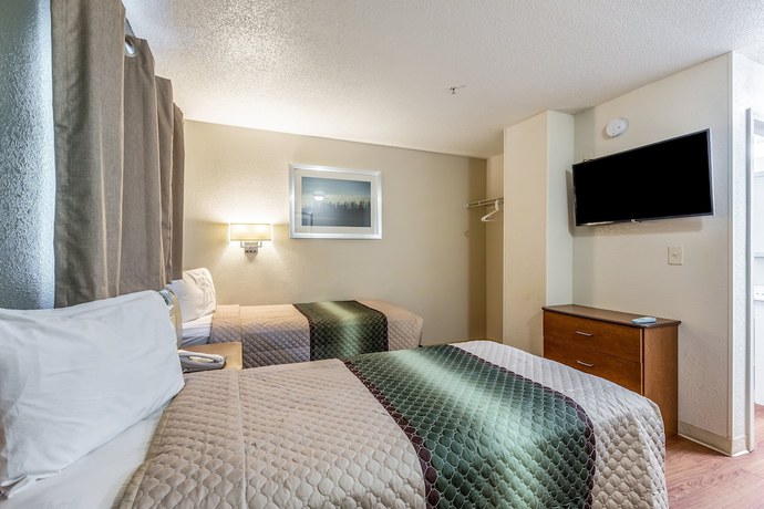 Imagen de la habitación del Hotel HomeTowne Studios by Red Roof Atlanta - Chamblee. Foto 13