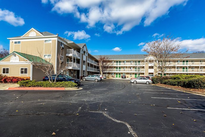 Imagen general del Hotel HomeTowne Studios by Red Roof Atlanta - Chamblee. Foto 3