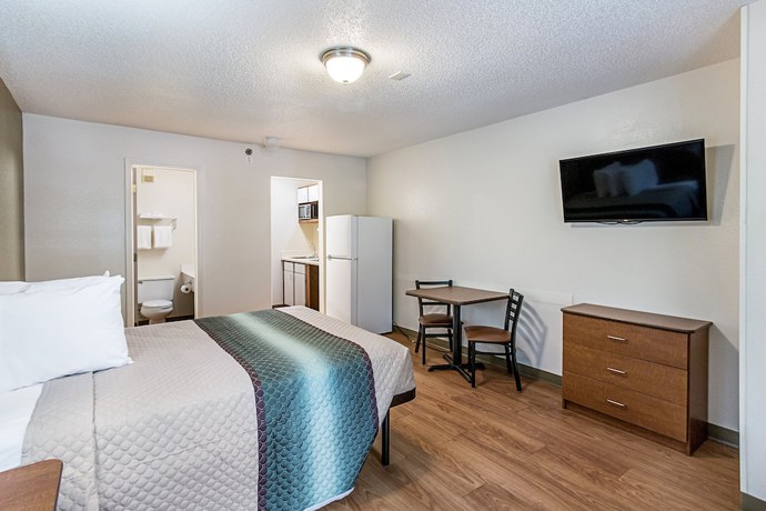 Imagen de la habitación del Hotel HomeTowne Studios by Red Roof Atlanta - Lawrenceville. Foto 8