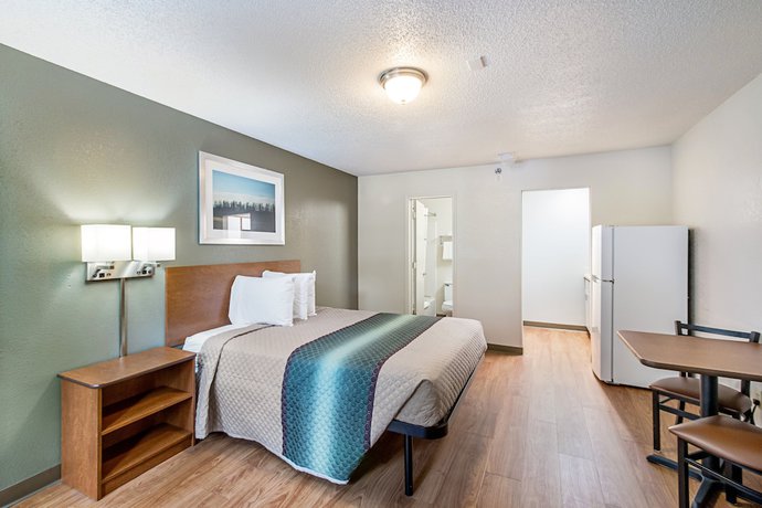 Imagen de la habitación del Hotel HomeTowne Studios by Red Roof Atlanta - Lawrenceville. Foto 15