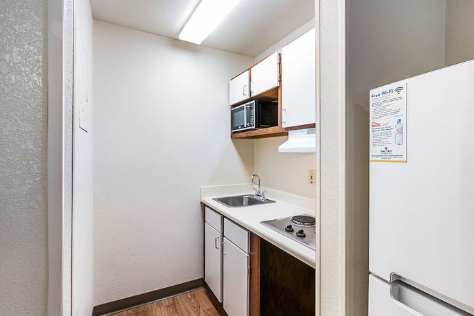 Imagen de la habitación del Hotel HomeTowne Studios by Red Roof Atlanta - Lawrenceville. Foto 16