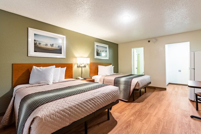 Imagen de la habitación del Hotel HomeTowne Studios by Red Roof Atlanta NE - Downtown Norcross. Foto 8