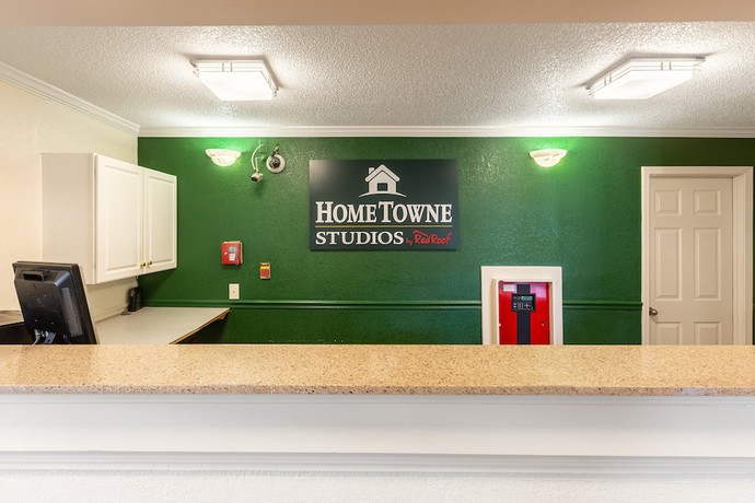Imagen de los interiores del Hotel HomeTowne Studios by Red Roof Atlanta NE - Downtown Norcross. Foto 17