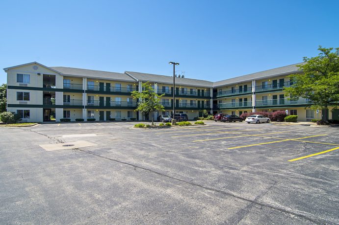 Imagen general del Hotel HomeTowne Studios by Red Roof Chicago - Waukegan. Foto 4