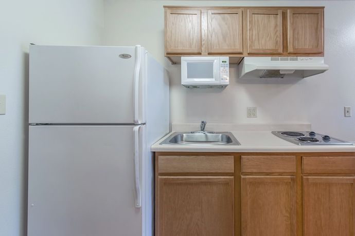 Imagen de la habitación del Hotel HomeTowne Studios by Red Roof Columbus. Foto 4