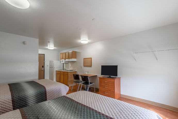Imagen de la habitación del Hotel HomeTowne Studios by Red Roof Columbus. Foto 6