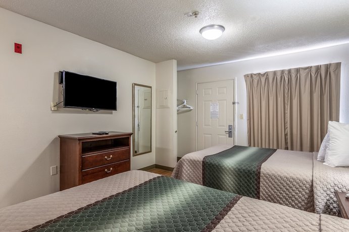 Imagen de la habitación del Hotel HomeTowne Studios by Red Roof Covington, GA. Foto 7