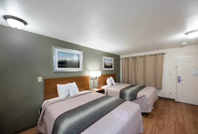 Imagen de la habitación del Hotel HomeTowne Studios by Red Roof Dallas - Irving. Foto 16
