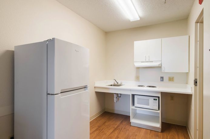 Imagen de la habitación del Hotel HomeTowne Studios by Red Roof Denver - Thornton. Foto 9