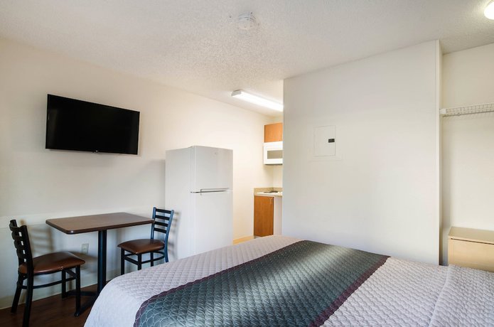 Imagen de la habitación del Hotel HomeTowne Studios by Red Roof Denver - Thornton. Foto 15