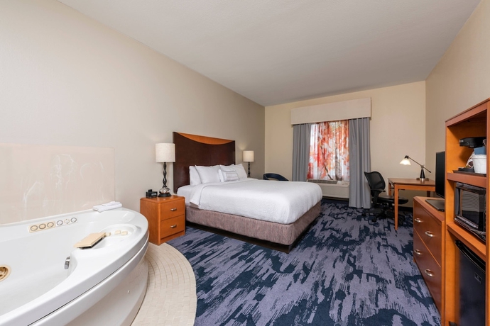 Imagen de la habitación del Hotel HomeTowne Studios by Red Roof East Lansing - Okemos. Foto 12