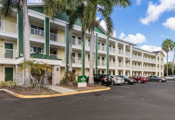 Imagen general del Hotel HomeTowne Studios by Red Roof Fort Lauderdale. Foto 3