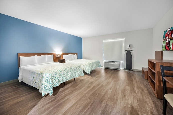 Imagen de la habitación del Hotel HomeTowne Studios by Red Roof Fort Myers. Foto 6