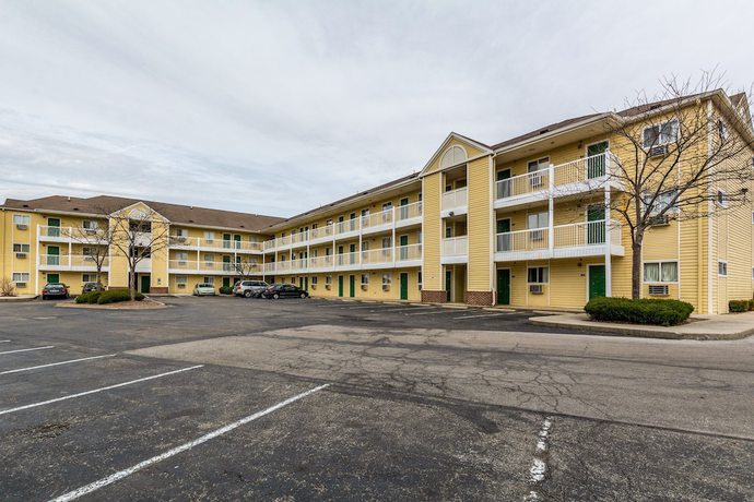 Imagen general del Hotel HomeTowne Studios by Red Roof Louisville. Foto 3