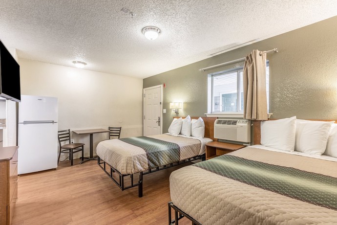 Imagen de la habitación del Hotel HomeTowne Studios by Red Roof Orlando - Casselberry. Foto 8