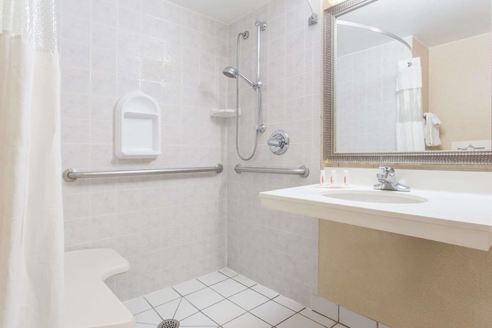 Imagen de la habitación del Hotel HomeTowne Studios by Red Roof Painted Post. Foto 13