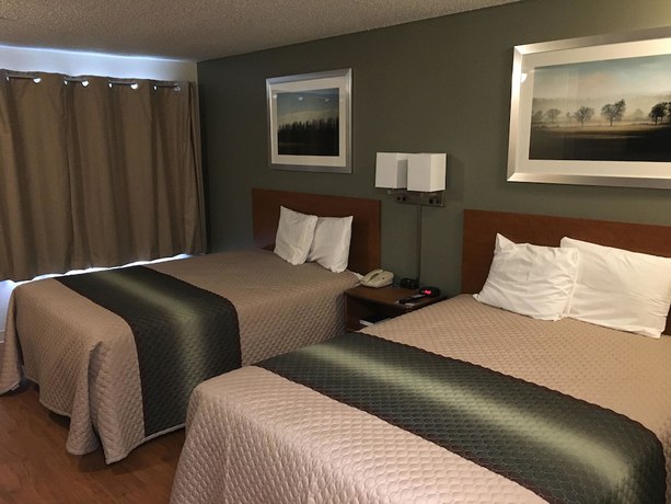 Imagen de la habitación del Hotel HomeTowne Studios by Red Roof Phoenix - Black Canyon Highway. Foto 17