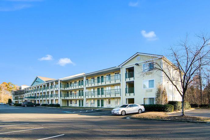 Imagen general del Hotel HomeTowne Studios by Red Roof Raleigh - Durham. Foto 3