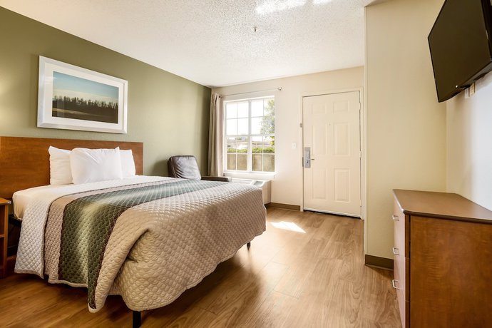 Imagen de la habitación del Hotel HomeTowne Studios by Red Roof Salt Lake City - Mid Valley. Foto 12