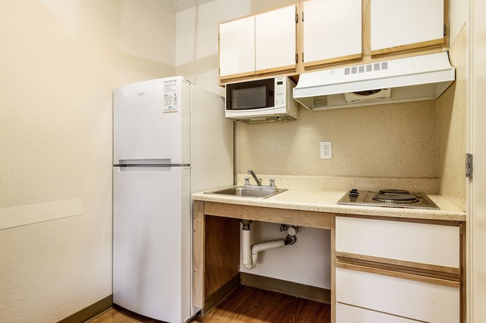 Imagen de la habitación del Hotel HomeTowne Studios by Red Roof Salt Lake City - Mid Valley. Foto 13