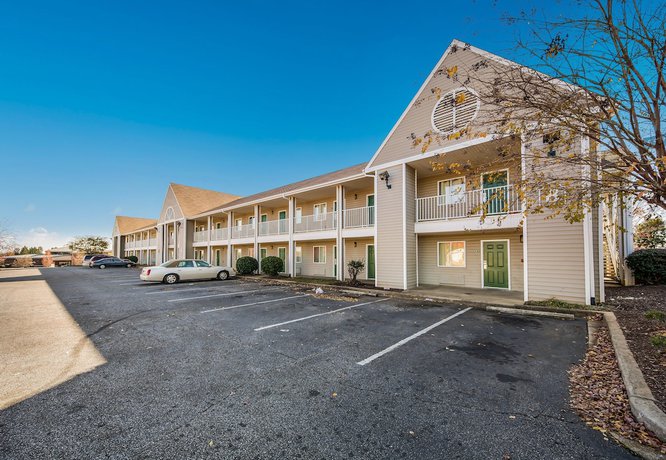 Imagen general del Hotel HomeTowne Studios by Red Roof Spartanburg - Asheville Highway. Foto 3