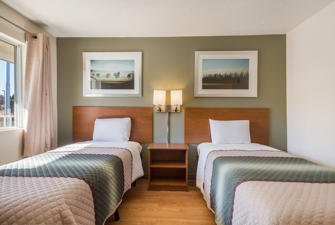 Imagen de la habitación del Hotel HomeTowne Studios by Red Roof Spartanburg - Asheville Highway. Foto 10