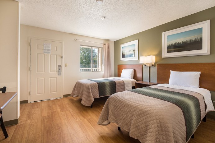 Imagen de la habitación del Hotel HomeTowne Studios by Red Roof Spartanburg - Asheville Highway. Foto 15