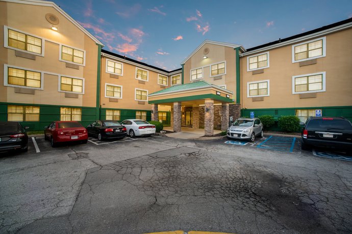 Imagen general del Hotel HomeTowne Studios by Red Roof St. Louis - Airport/ N Lindbergh. Foto 5