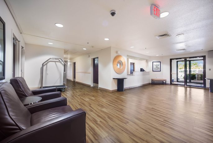 Imagen de los interiores del Hotel HomeTowne Studios by Red Roof St. Louis - Airport/ N Lindbergh. Foto 20