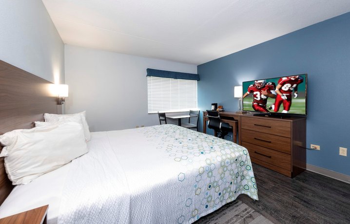 Imagen de la habitación del Hotel HomeTowne Studios by Red Roof Wilmington - New Castle. Foto 11