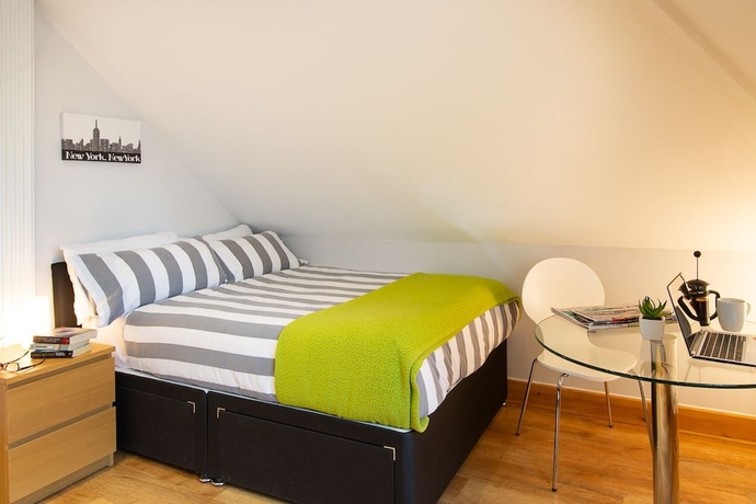 Imagen de la habitación del Hotel HomefromHolme Alban House. Foto 2