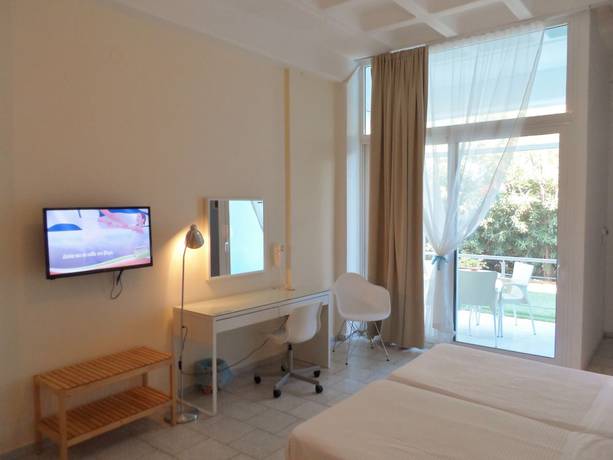 Imagen de la habitación del Hotel Homely Studios. Foto 14