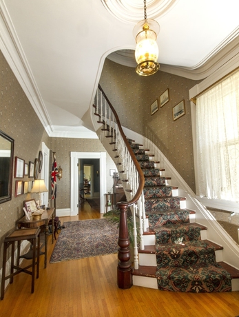 Imagen de los interiores del Hotel Homeport Historic Bed and Breakfast/Inn c 1858. Foto 16