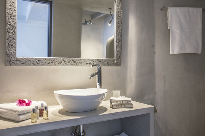 Imagen de la habitación del Hotel Homeric Poems. Foto 6