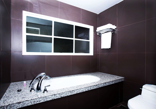 Imagen de la habitación del Hotel Homers. Foto 6