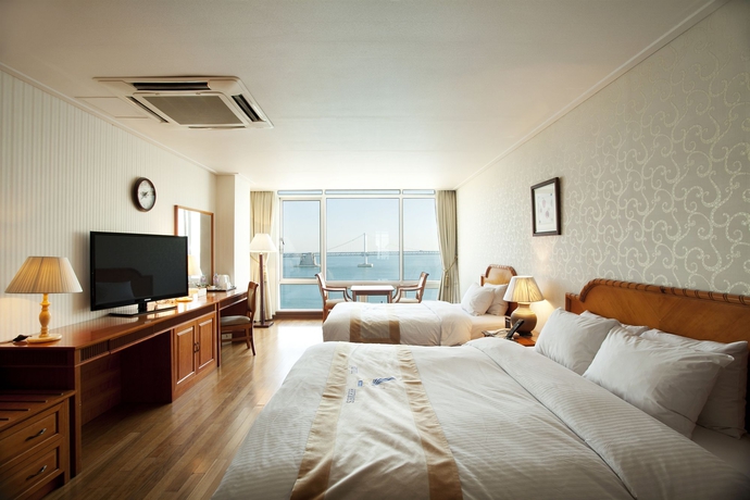 Imagen de la habitación del Hotel Homers. Foto 11