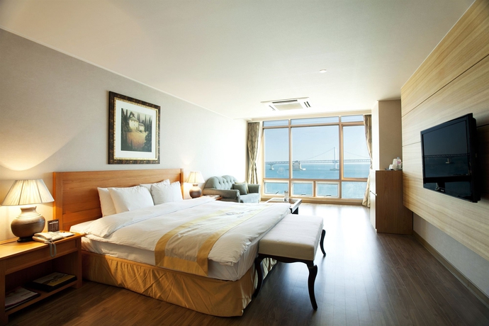 Imagen de la habitación del Hotel Homers. Foto 12