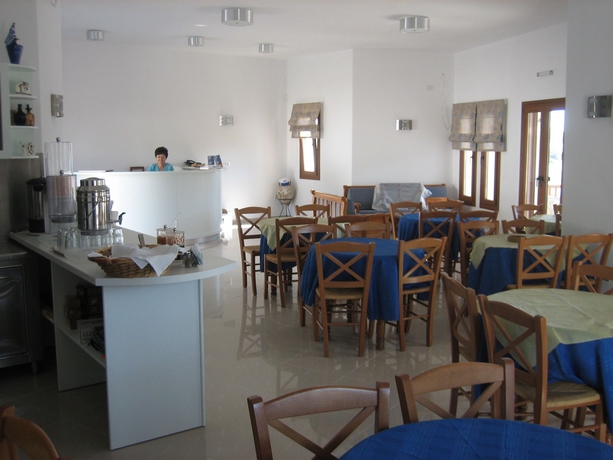 Imagen del bar/restaurante del Hotel Homer's Inn. Foto 7