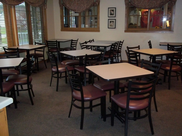 Imagen de los interiores del Hotel Homestead Suites. Foto 18