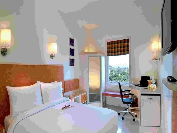 Imagen de la habitación del Hotel Hometel Chandigarh. Foto 2