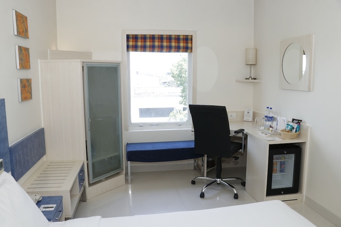 Imagen de la habitación del Hotel Hometel Chandigarh. Foto 12