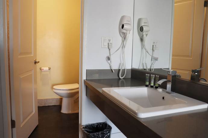 Imagen de la habitación del Hotel Hometel Suites - Los Angeles (Koreatown). Foto 11