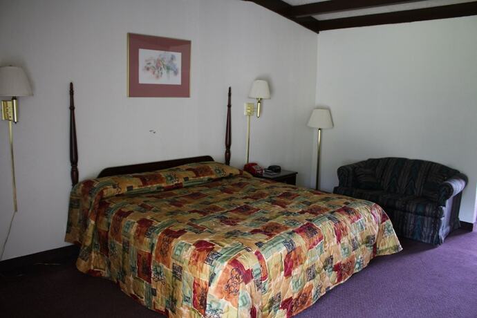 Imagen de la habitación del Hotel Hometown Inn Staunton. Foto 17