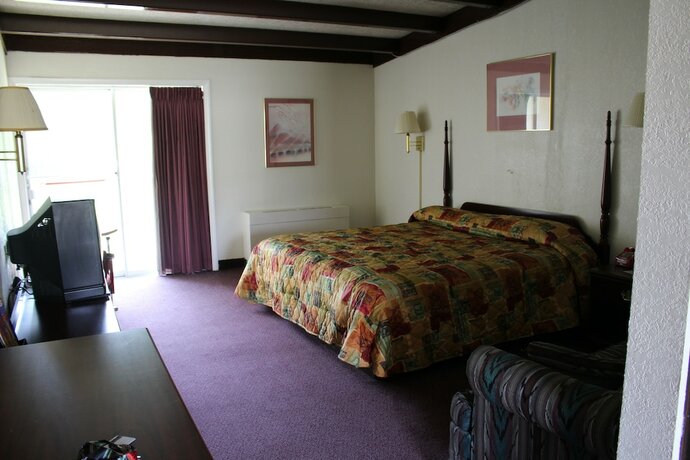 Imagen de la habitación del Hotel Hometown Inn Staunton. Foto 20